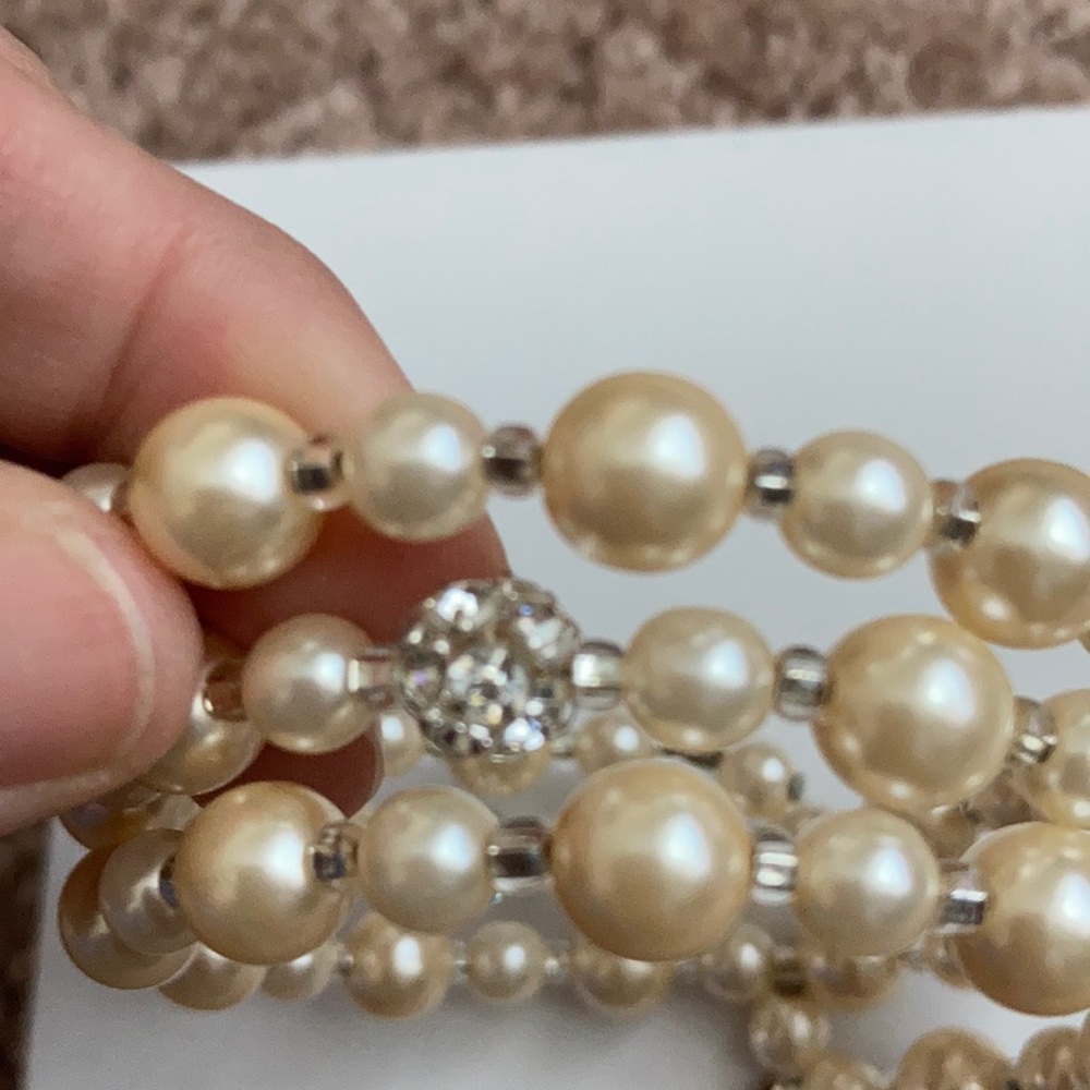 NWOT UsaBride Pearl and Pave Coil Bracelet - Ivory - Picture 3 of 8